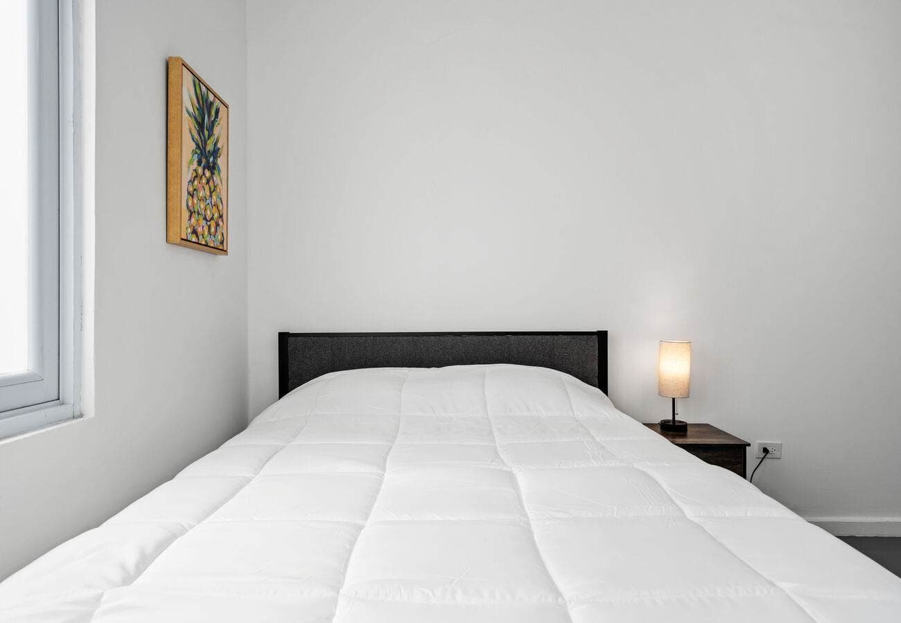 Queen bedroom 1 with split A/C
