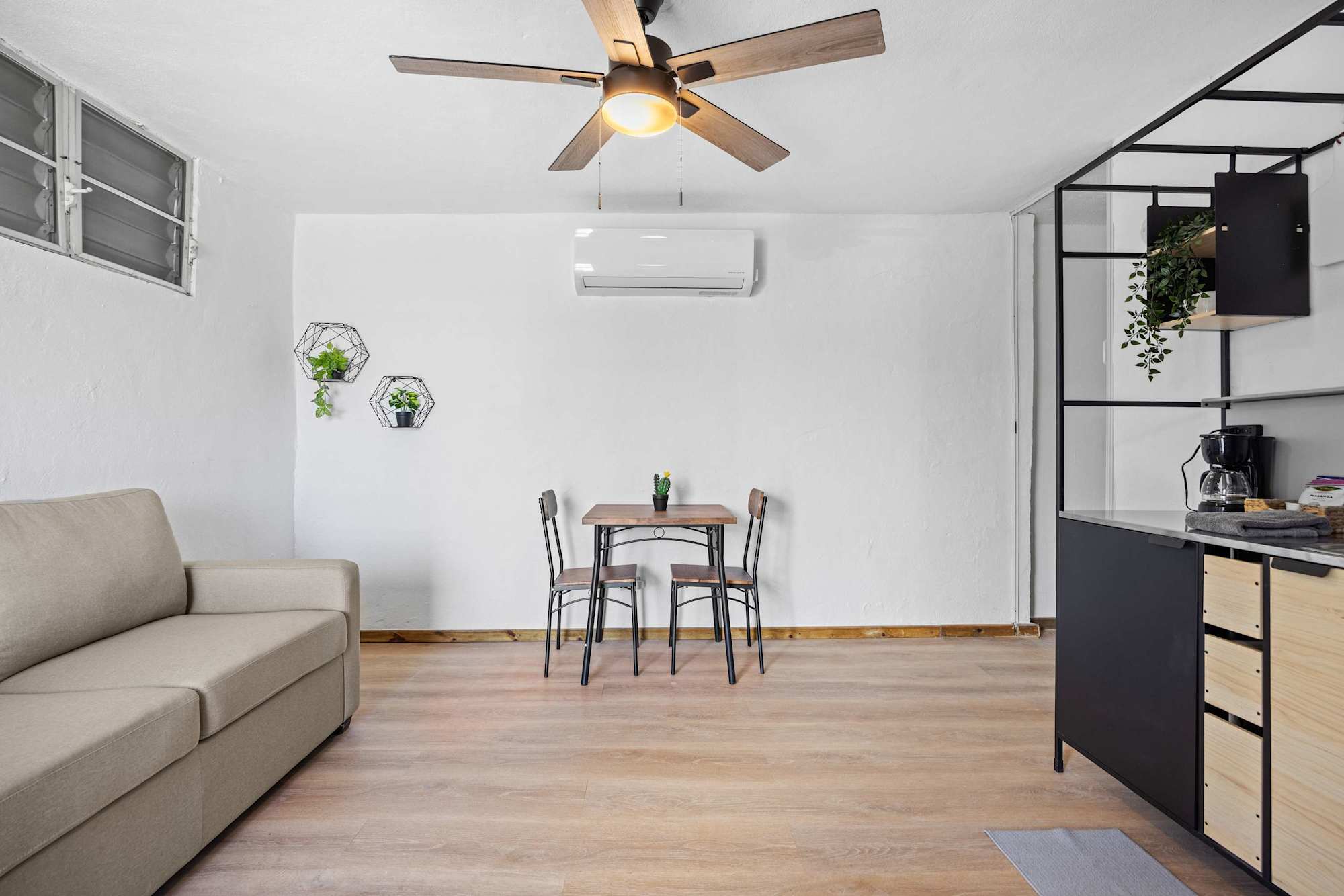 Full 1BR apartment 8 min from SJU Airport