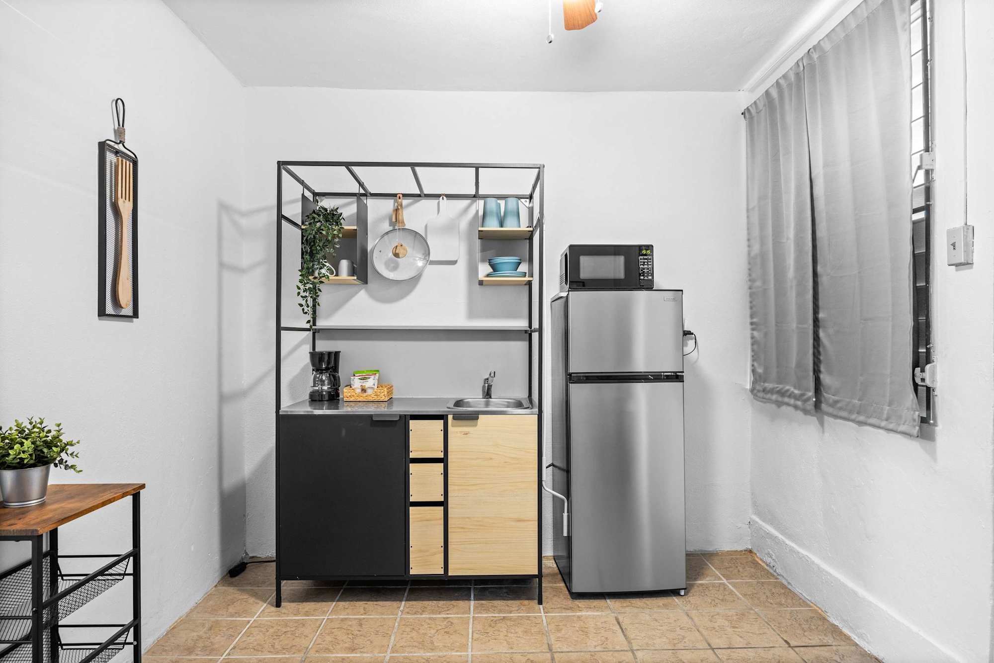 Estudio chic cerca del aeropuerto | Wi-Fi confiable | Ideal para solos y parejas | Centro de PR · foto 12