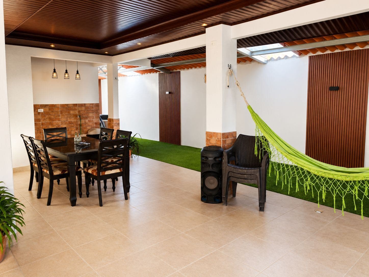 Casa con piscina y BBQ en Chitré | Patio soleado y A/C · foto 6
