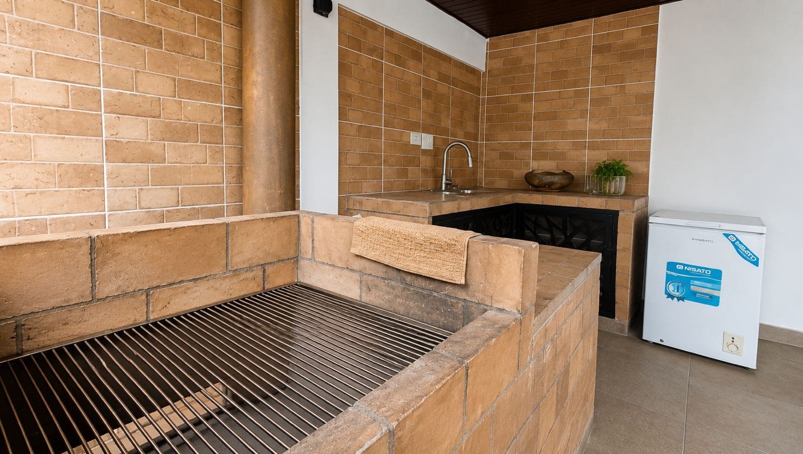 Casa con piscina y BBQ en Chitré | Patio soleado y A/C · foto 10