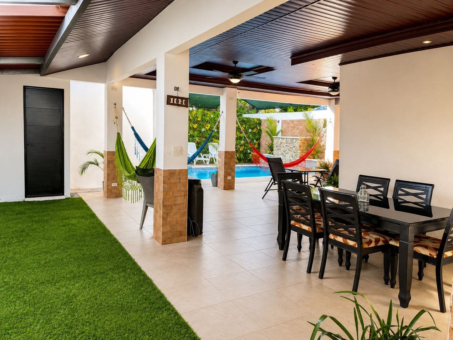 Casa con piscina y BBQ en Chitré | Patio soleado y A/C · foto 12